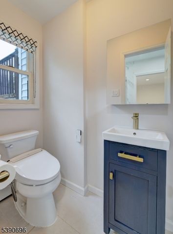 819 Ridgewood Rd, Millburn Twp., NJ 07041