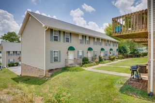 26 Lake Village Court, 26, Johnson City, TN 37601