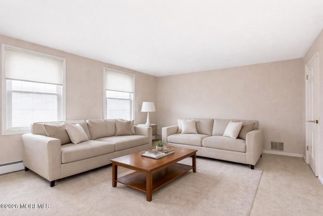 886 Ocean View Drive, Toms River, NJ 08753