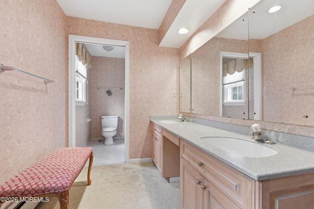 886 Ocean View Drive, Toms River, NJ 08753