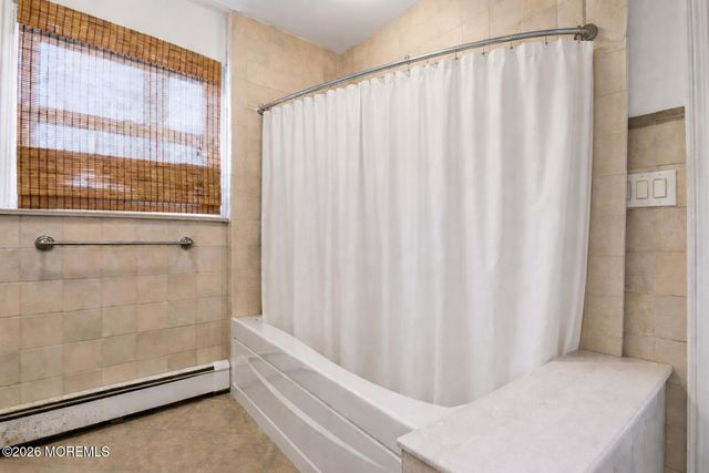 886 Ocean View Drive, Toms River, NJ 08753