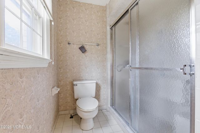 886 Ocean View Drive, Toms River, NJ 08753