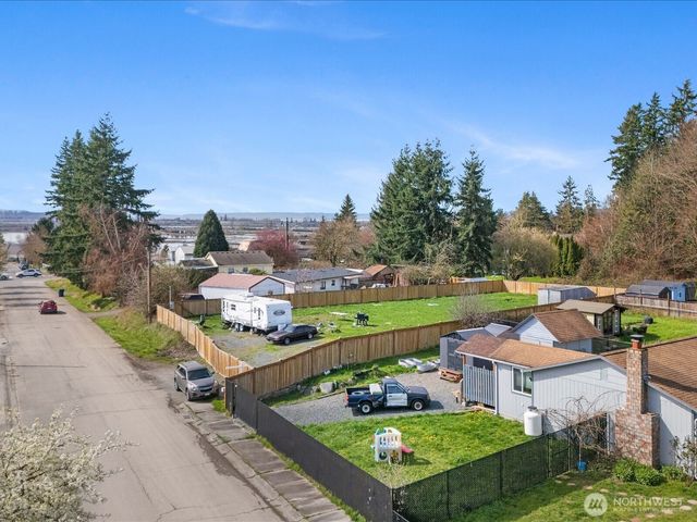 6030 57th Drive NE, Marysville, WA 98270