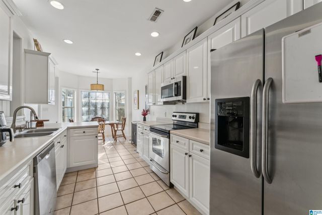 660 OLD CAHABA DRIVE, Helena, AL 35080