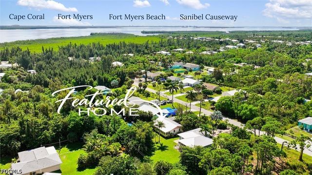 3680 Mango ST, St James City, FL 33956