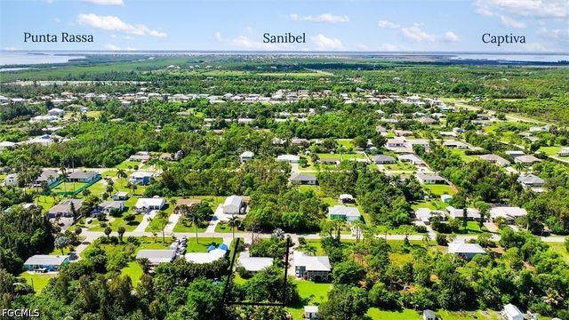 3680 Mango ST, St James City, FL 33956