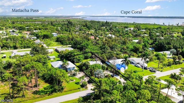 3680 Mango ST, St James City, FL 33956