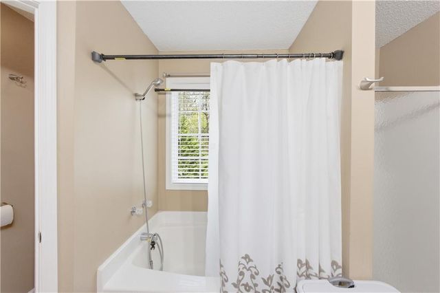 5407 Lombardy Drive, Lula, GA 30554