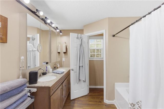 5407 Lombardy Drive, Lula, GA 30554