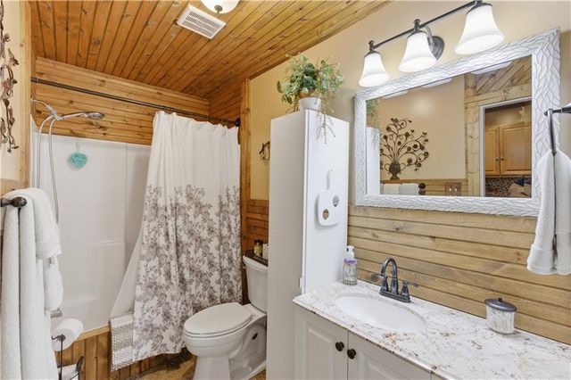 5407 Lombardy Drive, Lula, GA 30554