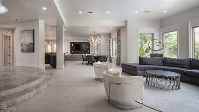 2885 Red Arrow Drive, Las Vegas, NV 89135