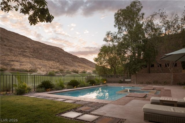 2885 Red Arrow Drive, Las Vegas, NV 89135