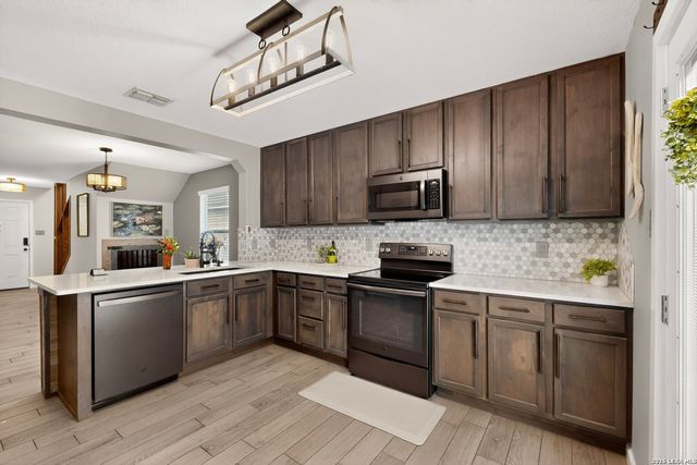 10911 Rustic Spoke, San Antonio, TX 78245