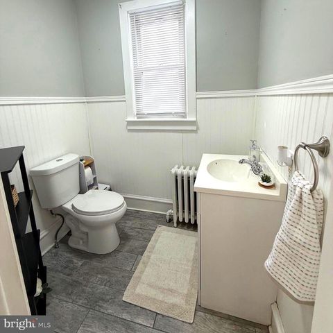 1814 3RD AVE, Pottsville, PA 17901