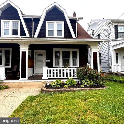 1814 3RD AVE, Pottsville, PA 17901