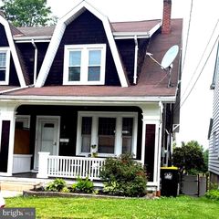 1814 3RD AVE, Pottsville, PA 17901