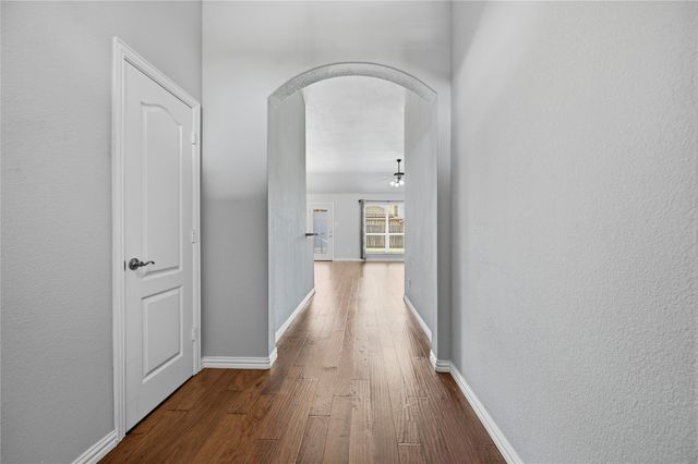 9025 River Falls Drive, Fort Worth, TX 76118