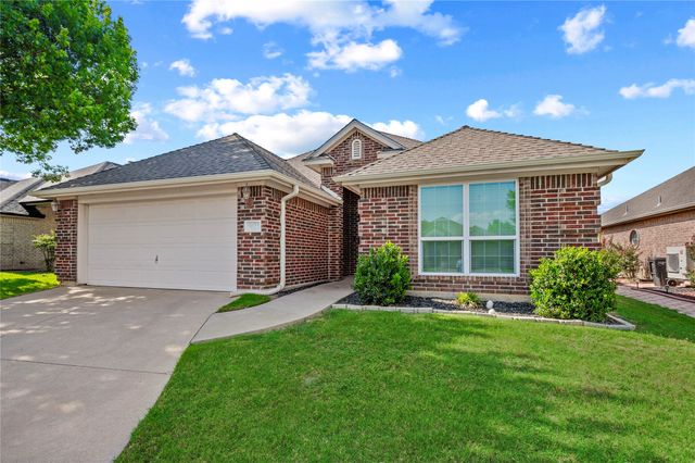 9025 River Falls Drive, Fort Worth, TX 76118