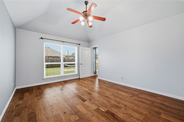 9025 River Falls Drive, Fort Worth, TX 76118