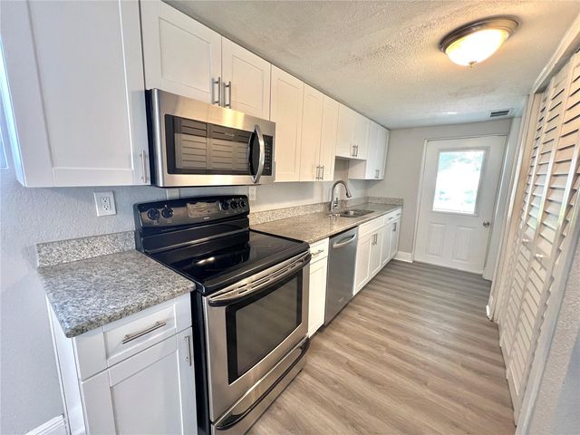 115 W ALLISON COURT, Tampa, FL 33603