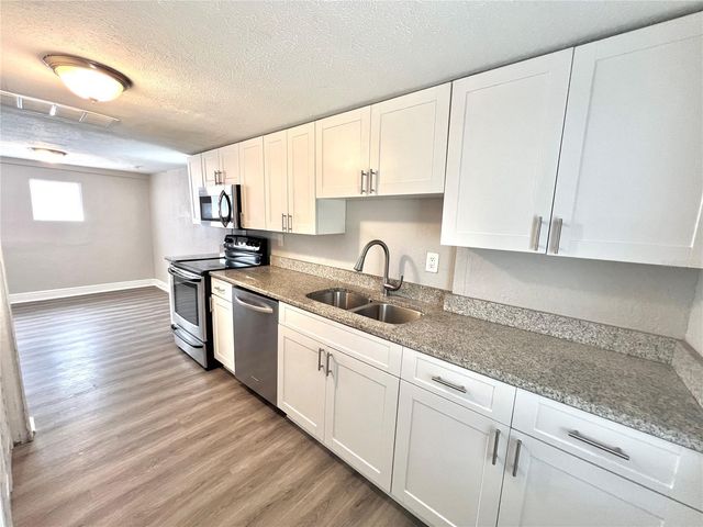 115 W ALLISON COURT, Tampa, FL 33603