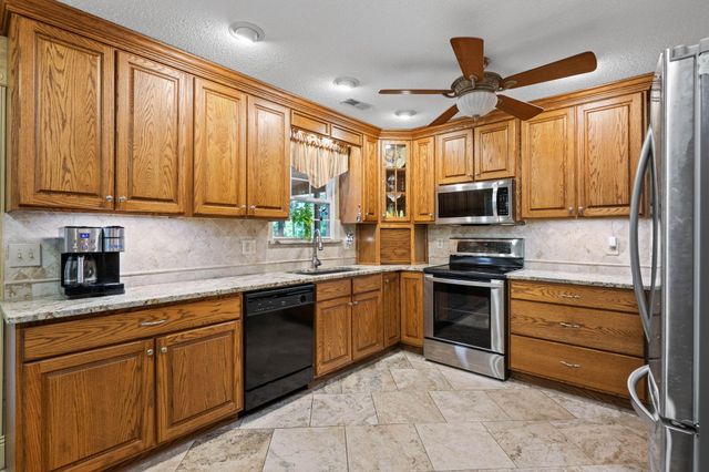 1126 Charwood Lane, Hixson, TN 37343