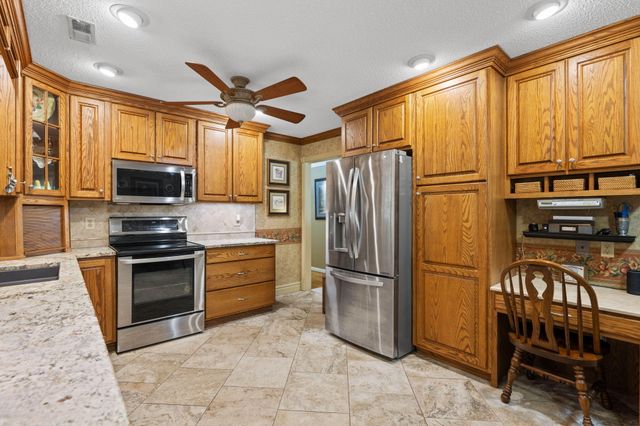 1126 Charwood Lane, Hixson, TN 37343