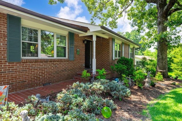 1126 Charwood Lane, Hixson, TN 37343