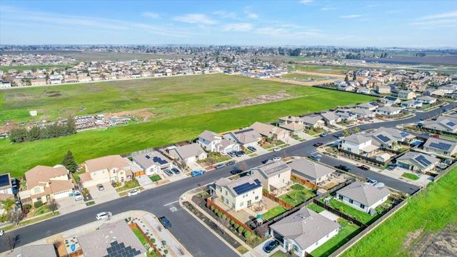 1548 Pheasant Run Dr, Arboga, CA 95961