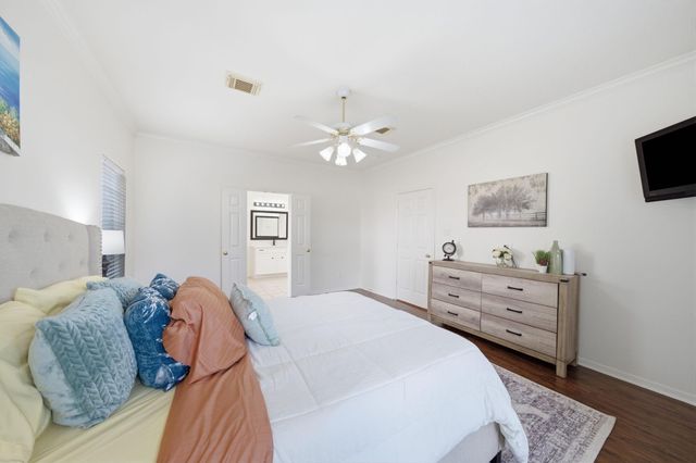 2222 Scenic Shore Drive, Seabrook, TX 77586