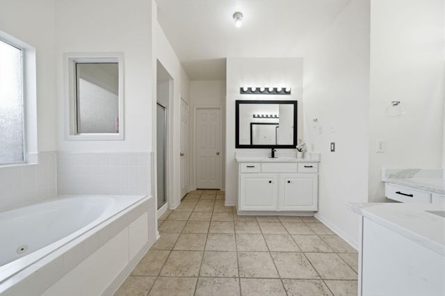 2222 Scenic Shore Drive, Seabrook, TX 77586