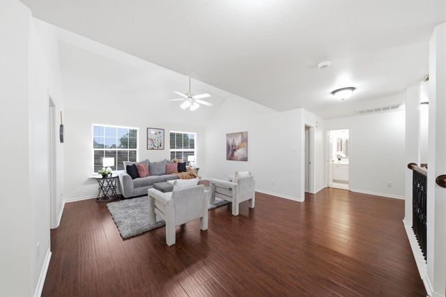 2222 Scenic Shore Drive, Seabrook, TX 77586