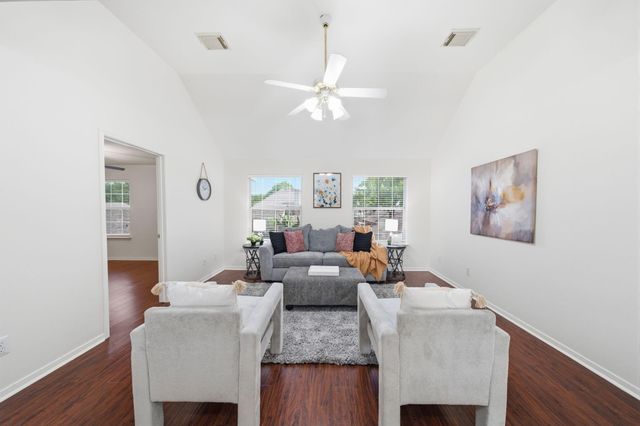 2222 Scenic Shore Drive, Seabrook, TX 77586