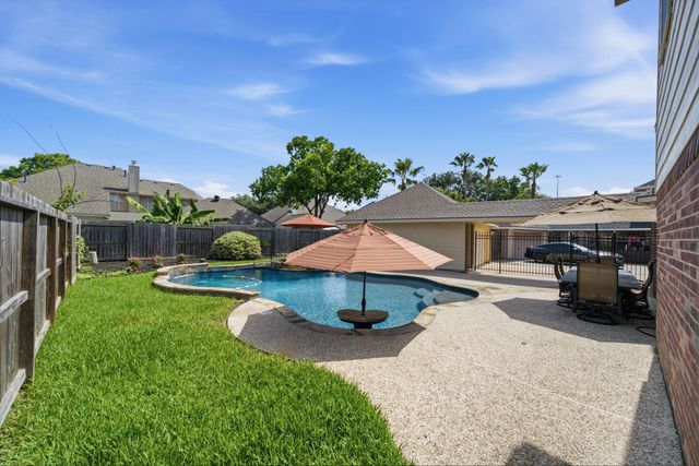 2222 Scenic Shore Drive, Seabrook, TX 77586