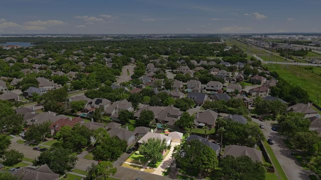 2222 Scenic Shore Drive, Seabrook, TX 77586