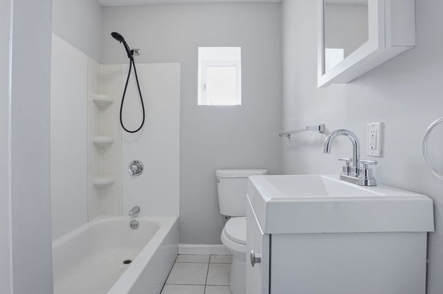 29 Palmer Street, Fall River, MA 02724