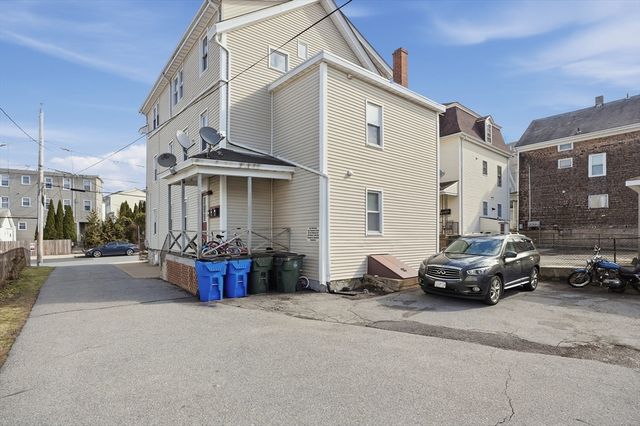 29 Palmer Street, Fall River, MA 02724
