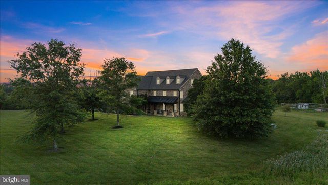 26 WORMANSVILLE RD, Pipersville, PA 18947