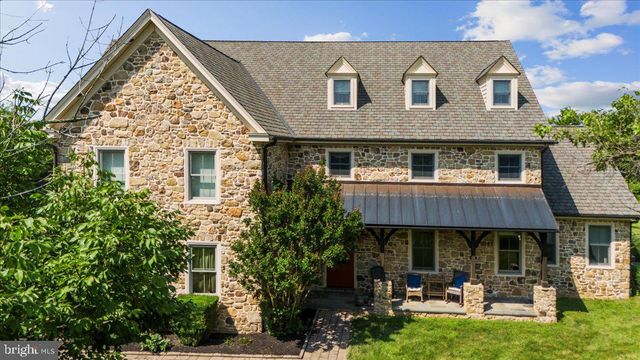 26 WORMANSVILLE RD, Pipersville, PA 18947