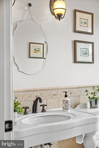 26 WORMANSVILLE RD, Pipersville, PA 18947