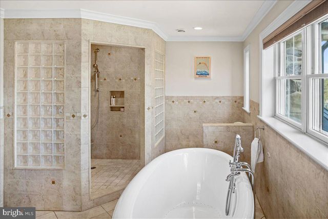 26 WORMANSVILLE RD, Pipersville, PA 18947