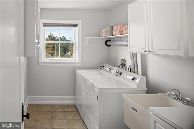 26 WORMANSVILLE RD, Pipersville, PA 18947