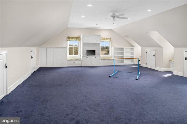 26 WORMANSVILLE RD, Pipersville, PA 18947