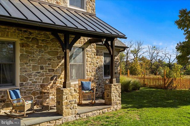 26 WORMANSVILLE RD, Pipersville, PA 18947