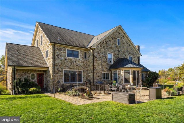 26 WORMANSVILLE RD, Pipersville, PA 18947