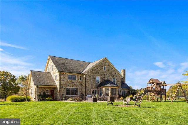 26 WORMANSVILLE RD, Pipersville, PA 18947