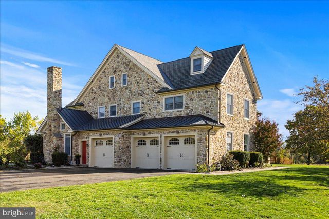 26 WORMANSVILLE RD, Pipersville, PA 18947