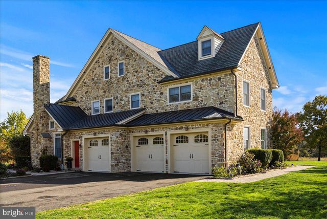 26 WORMANSVILLE RD, Pipersville, PA 18947