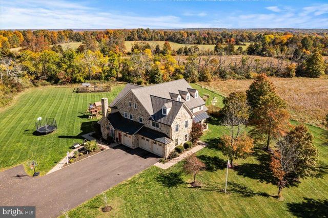 26 WORMANSVILLE RD, Pipersville, PA 18947