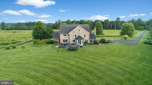 26 WORMANSVILLE RD, Pipersville, PA 18947